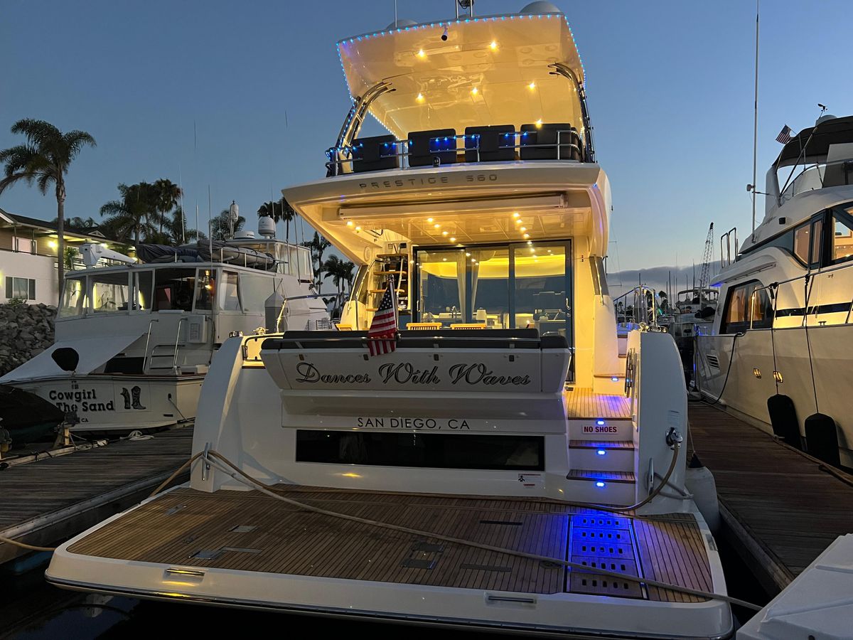 2018 Prestige 56 