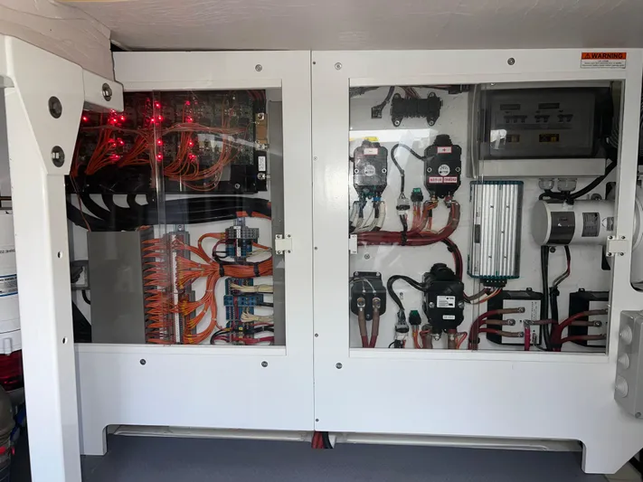 Dances With Waves Yacht Photos Pics 