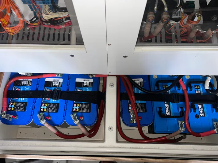 Dances With Waves Yacht Photos Pics 