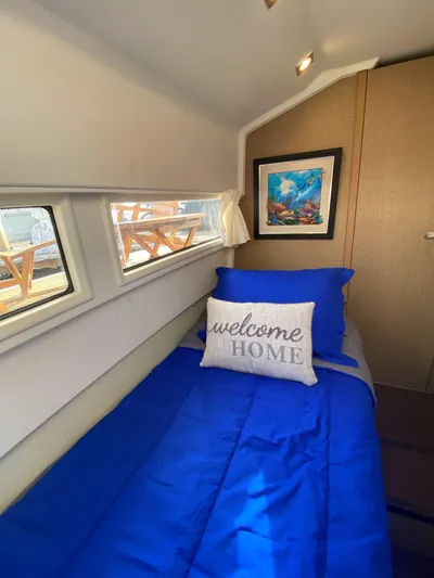 Dances With Waves Yacht Photos Pics 