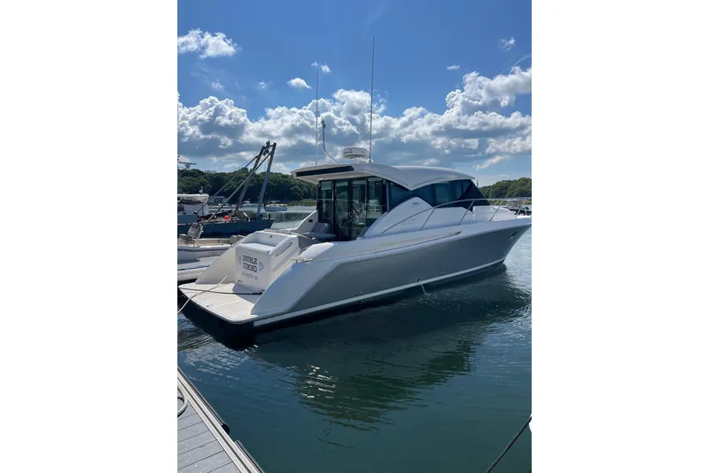 "double Dimond" Yacht Photos Pics 2018 Tiara Yachts C39 Coupe docked on a sunny day.