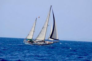 1989 Hans Christian 43