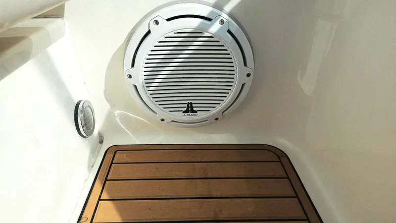  Yacht Photos Pics Speaker and teak flooring on 2003 Sea Ray 340 Sundancer boat.