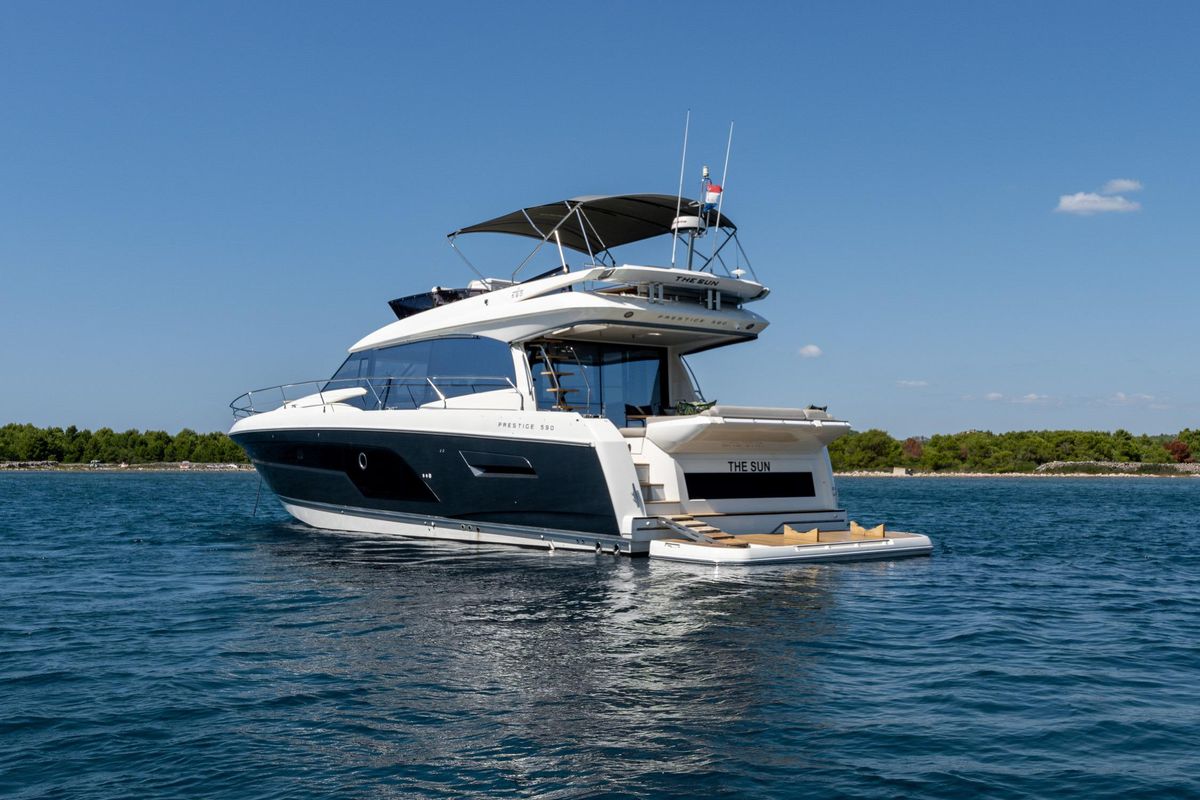 2020 Prestige 57 