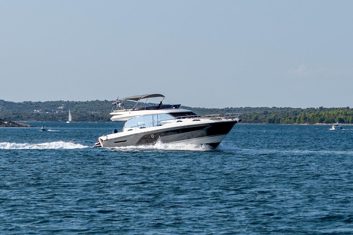 2020 Prestige 57 