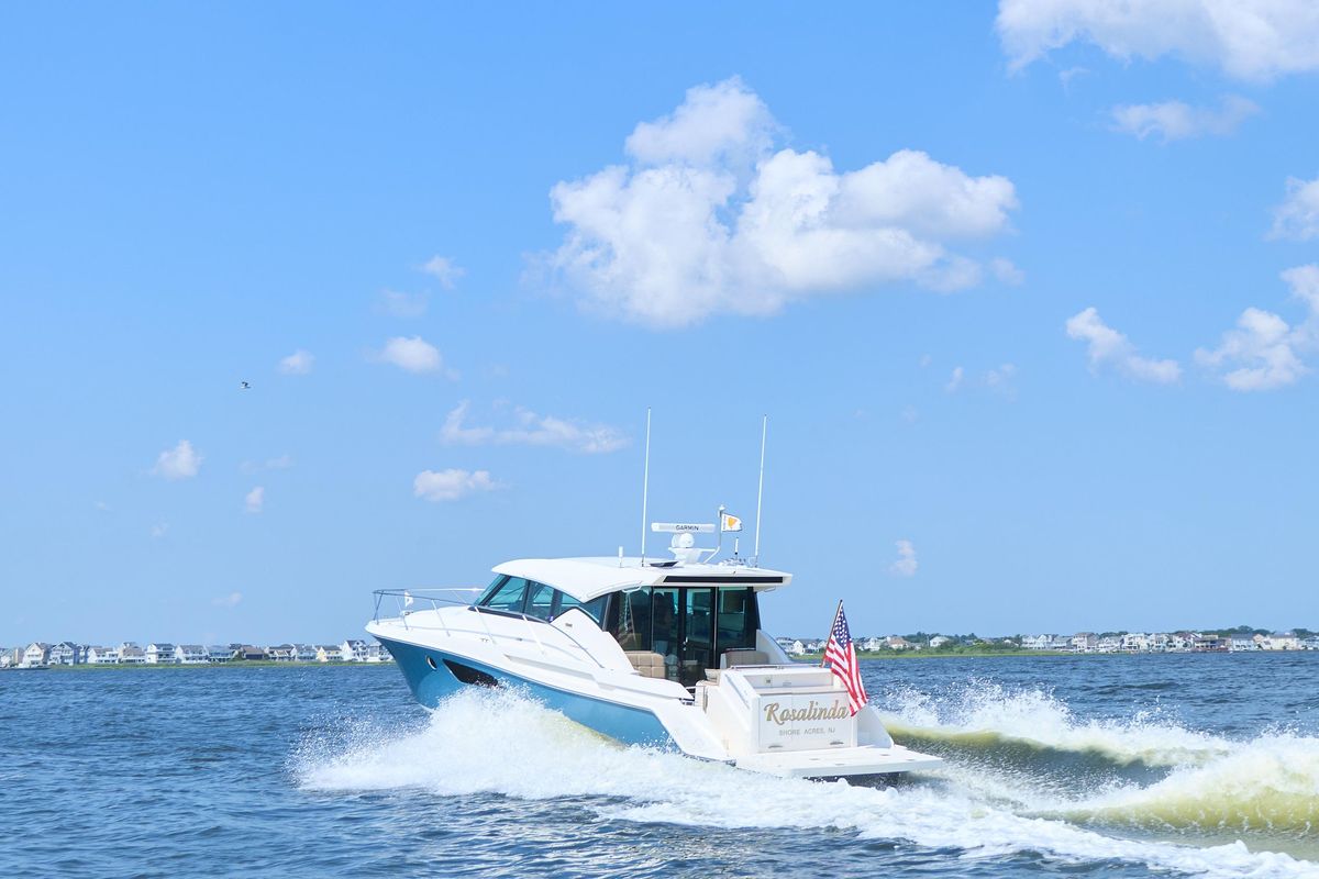 2015 Tiara Yachts 44 