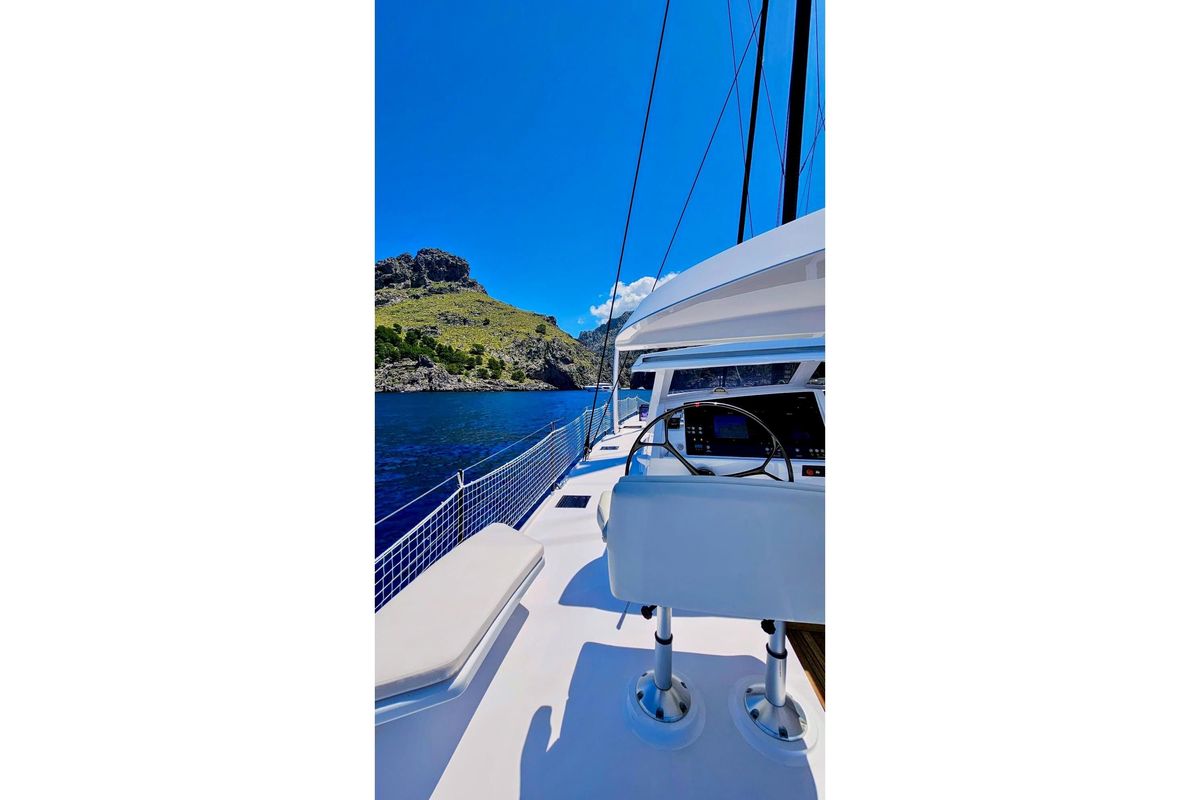 2016 HH Catamarans 66 