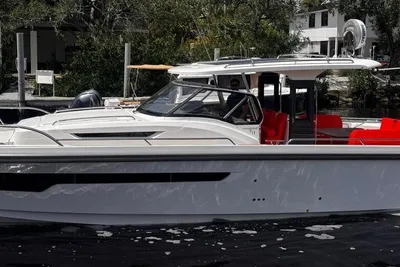 2025 Nimbus Tender 11