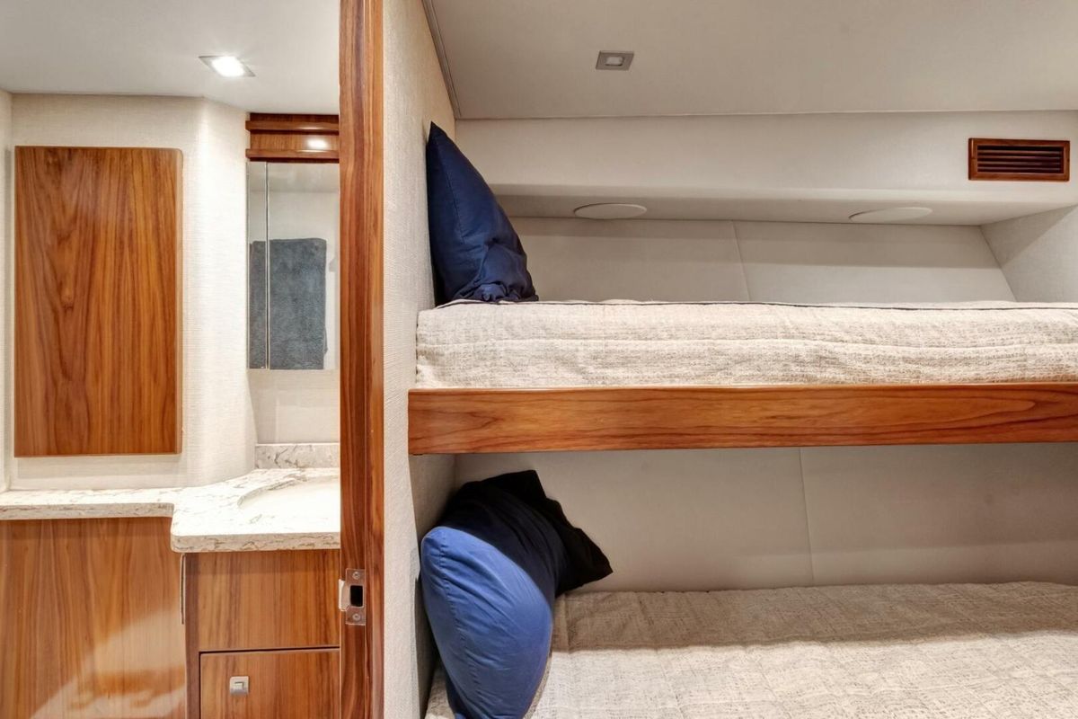 2019 Viking 68 