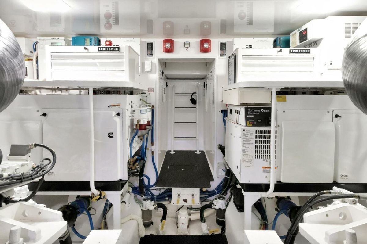 2019 Viking 68 