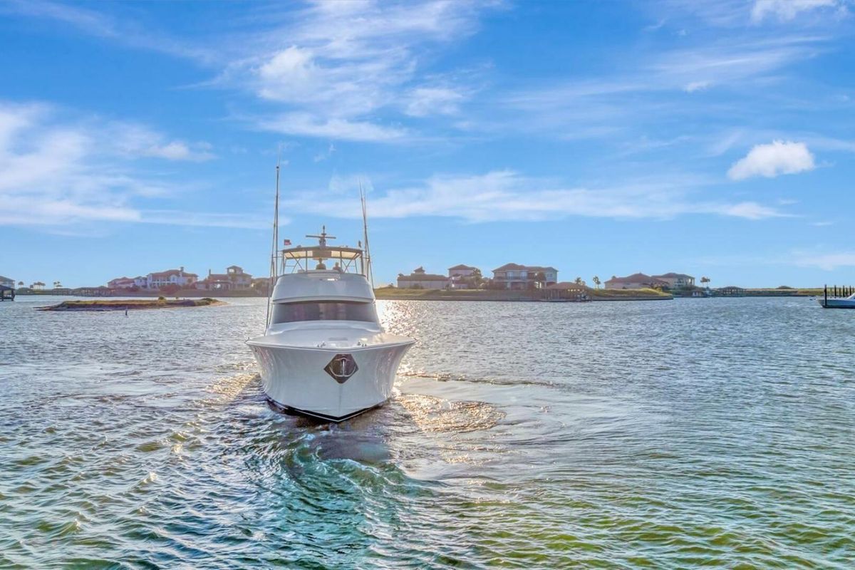 2019 Viking 68 