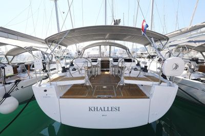 Yacht