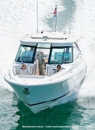 Tiara Yachts 34 Luxury Crossover