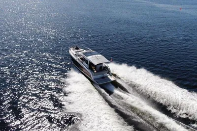 Sealine C335
