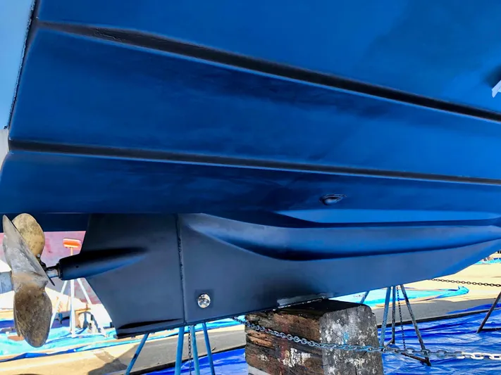  Yacht Photos Pics 2020 Ranger Tugs R-29 boat hull and propeller in dry dock.