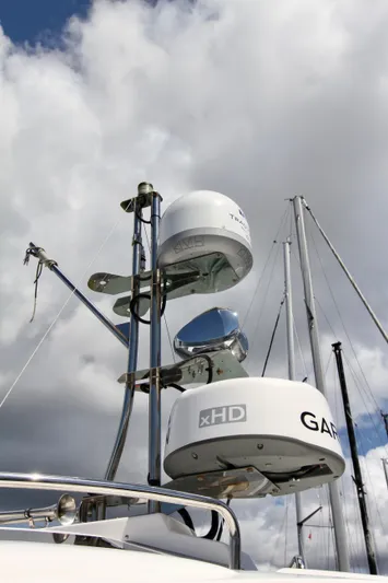  Yacht Photos Pics Radar and communication equipment on a 2020 Ranger Tugs R-29 boat.