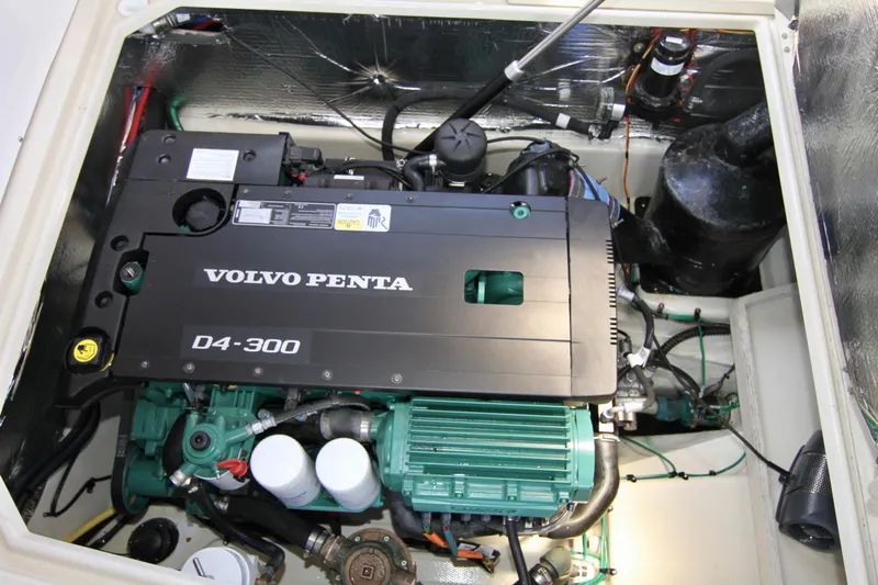  Yacht Photos Pics 2020 Ranger Tugs R-29 engine compartment with Volvo Penta D4-300 engine.