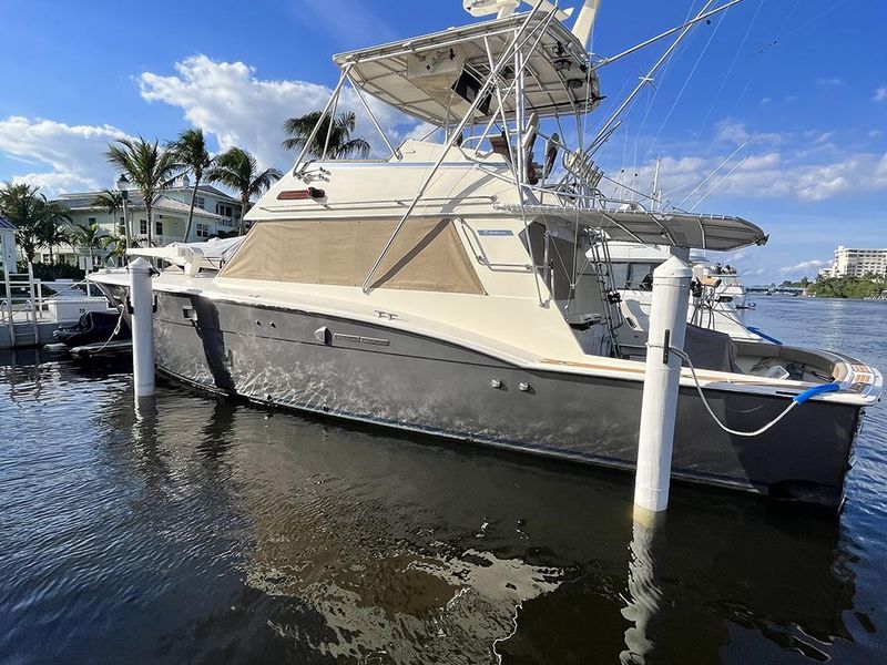 1984 Hatteras 52 Convertible