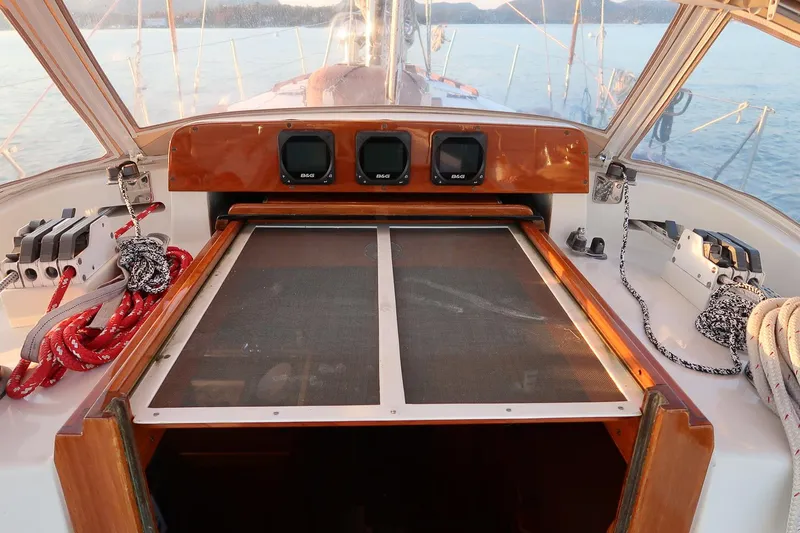 Spirit Wind Yacht Photos Pics 