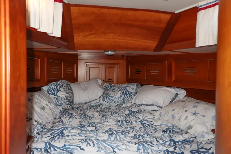 Spirit Wind Yacht Photos Pics 