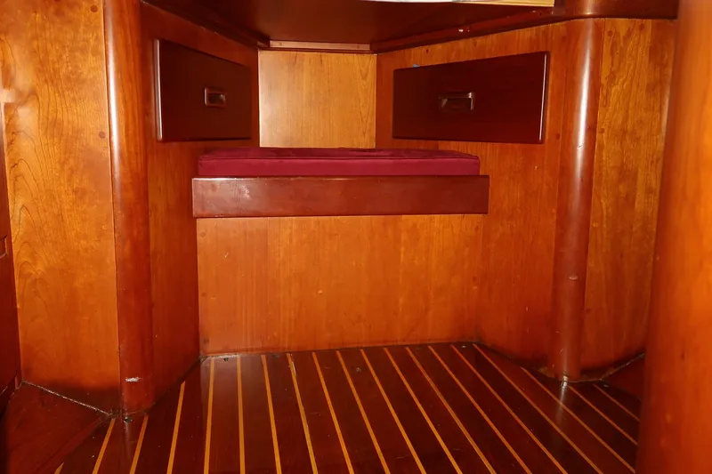 Spirit Wind Yacht Photos Pics 