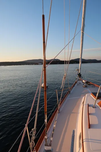 Spirit Wind Yacht Photos Pics 