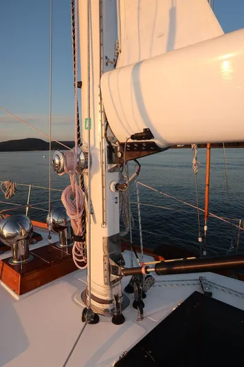 Spirit Wind Yacht Photos Pics 