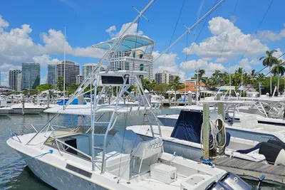 Contender 35 Side Console