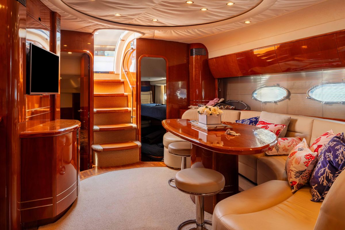 2004 Princess 59 