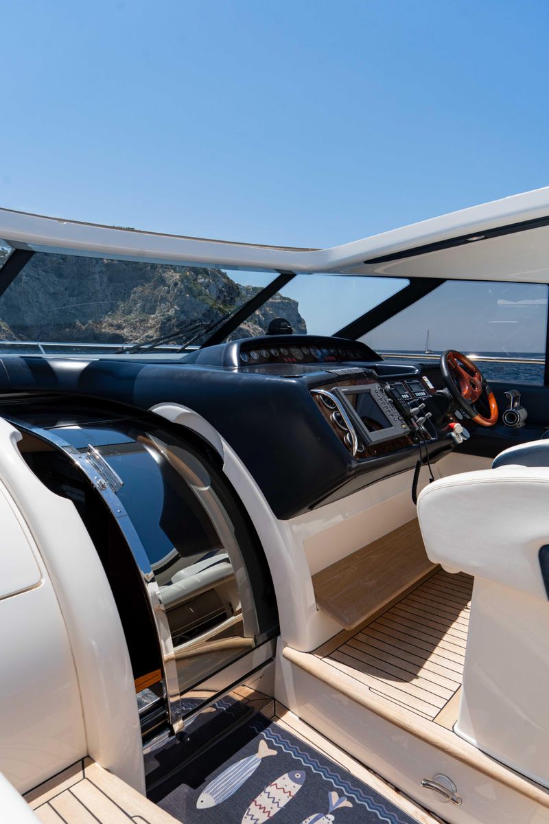 2004 Princess 59 