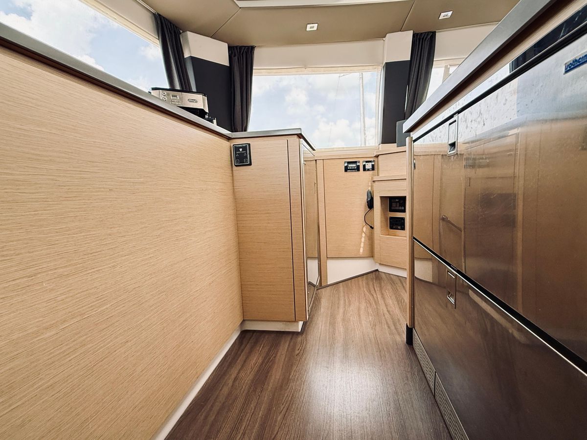 2016 Fountaine Pajot 49 