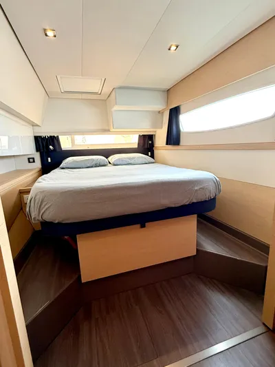 Confetti Yacht Photos Pics Luxurious cabin interior of 2016 Fountaine Pajot SABA 50 catamaran with double bed.