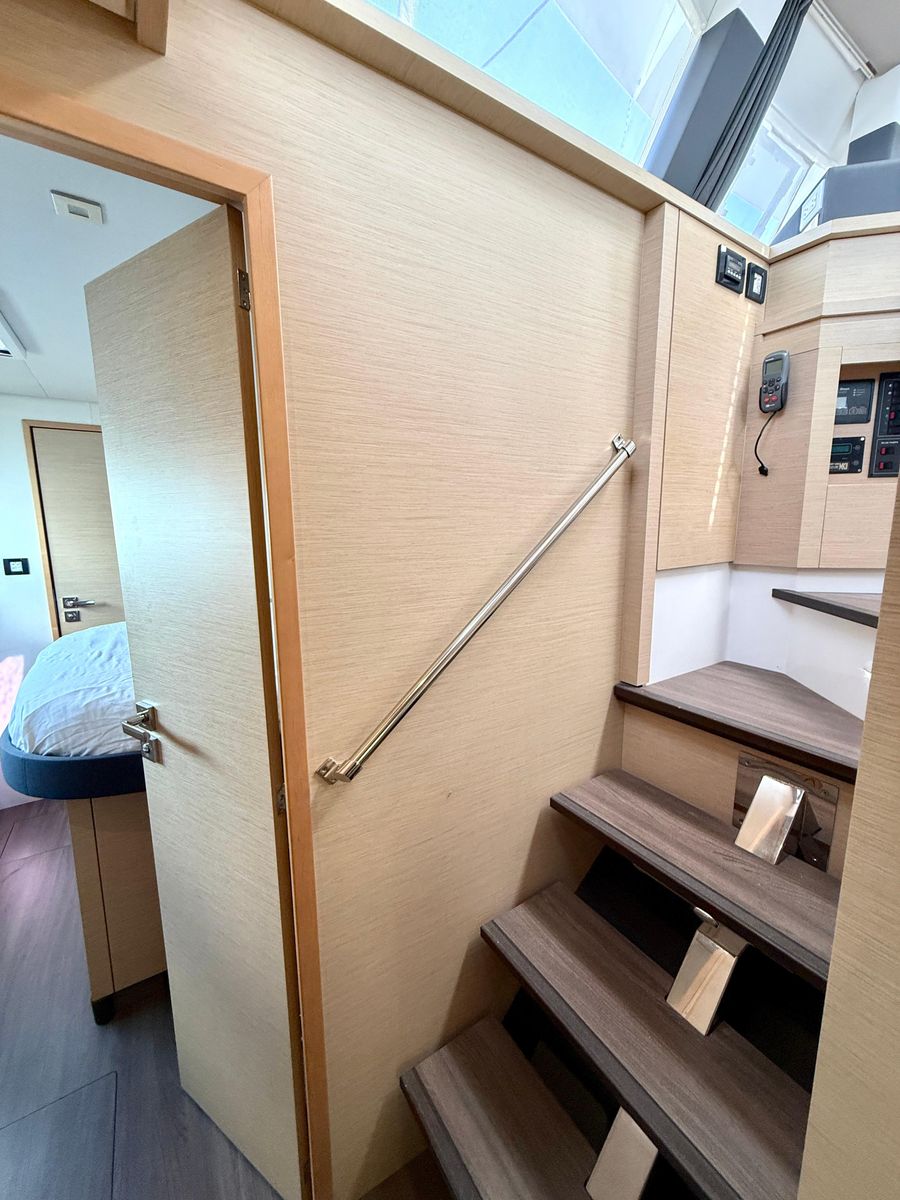 2016 Fountaine Pajot 49 