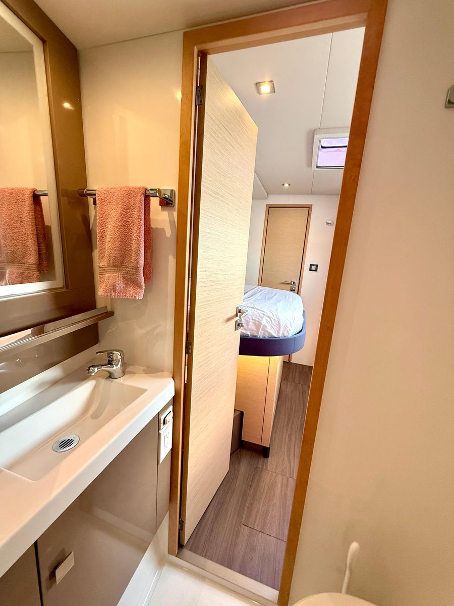 2016 Fountaine Pajot 49 