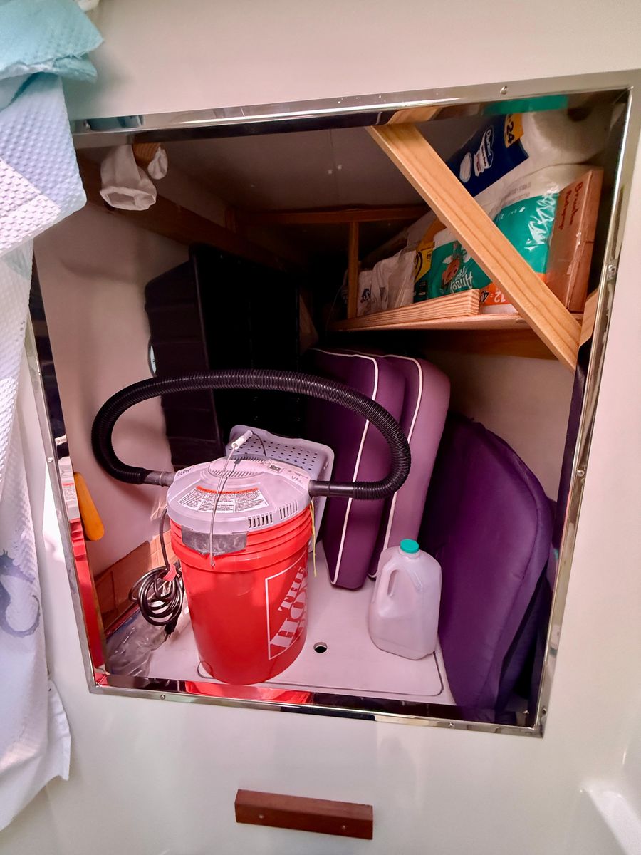 2016 Fountaine Pajot 49 