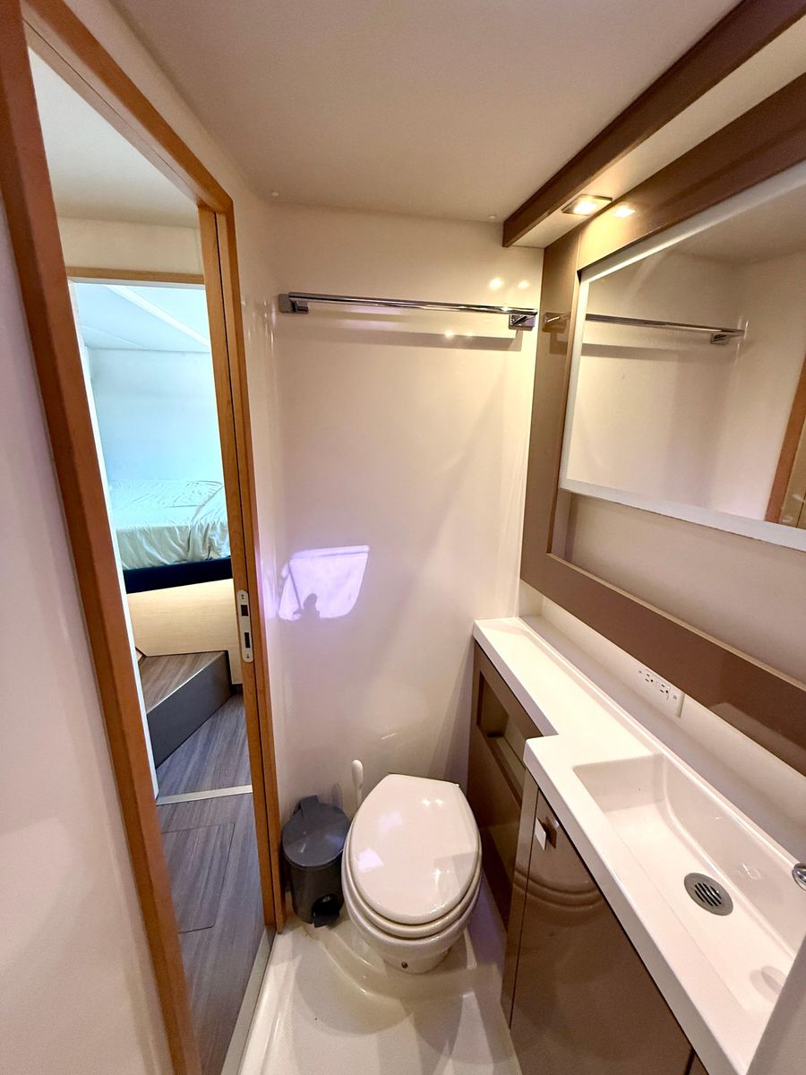 2016 Fountaine Pajot 49 