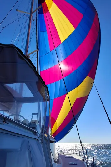 Confetti Yacht Photos Pics 