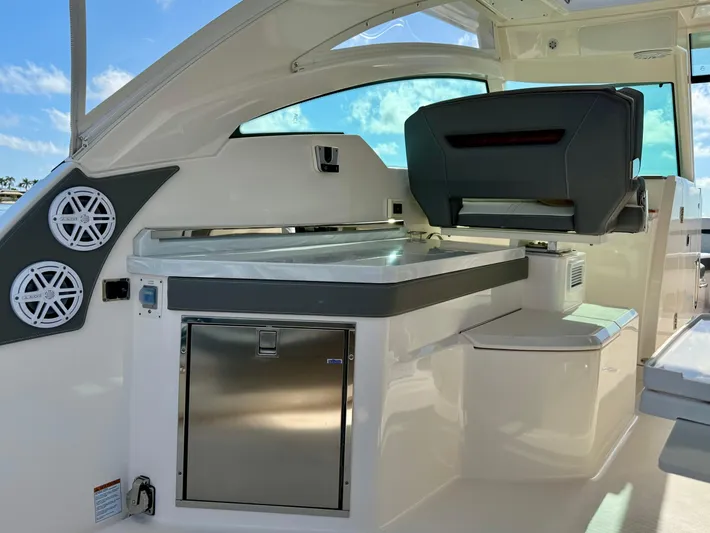 Seakeeper Yacht Photos Pics 