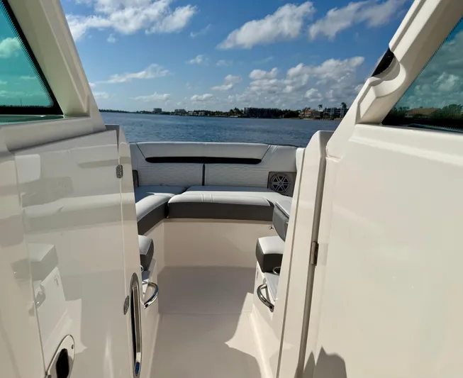 Seakeeper Yacht Photos Pics 