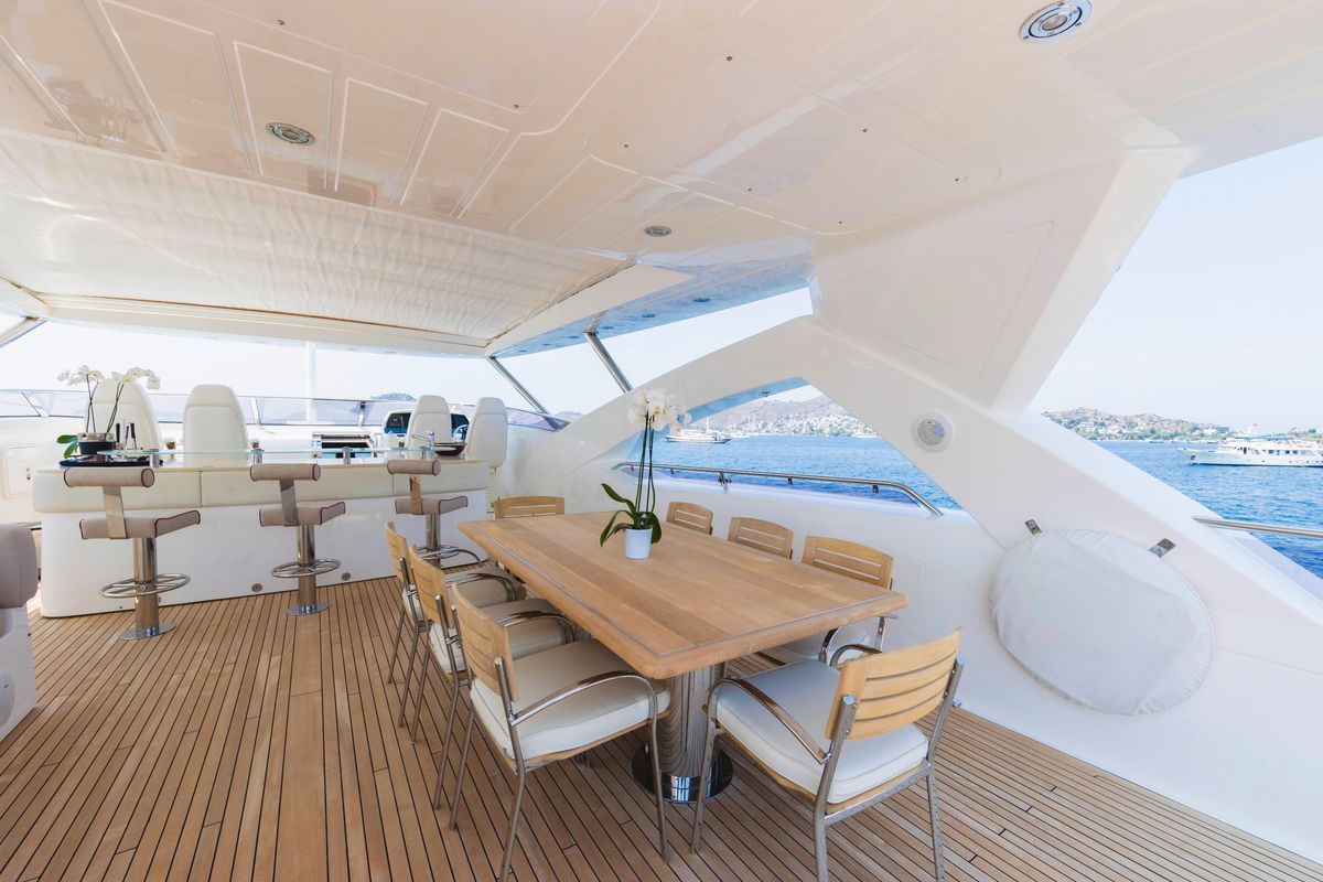 2011 Sunseeker 111 