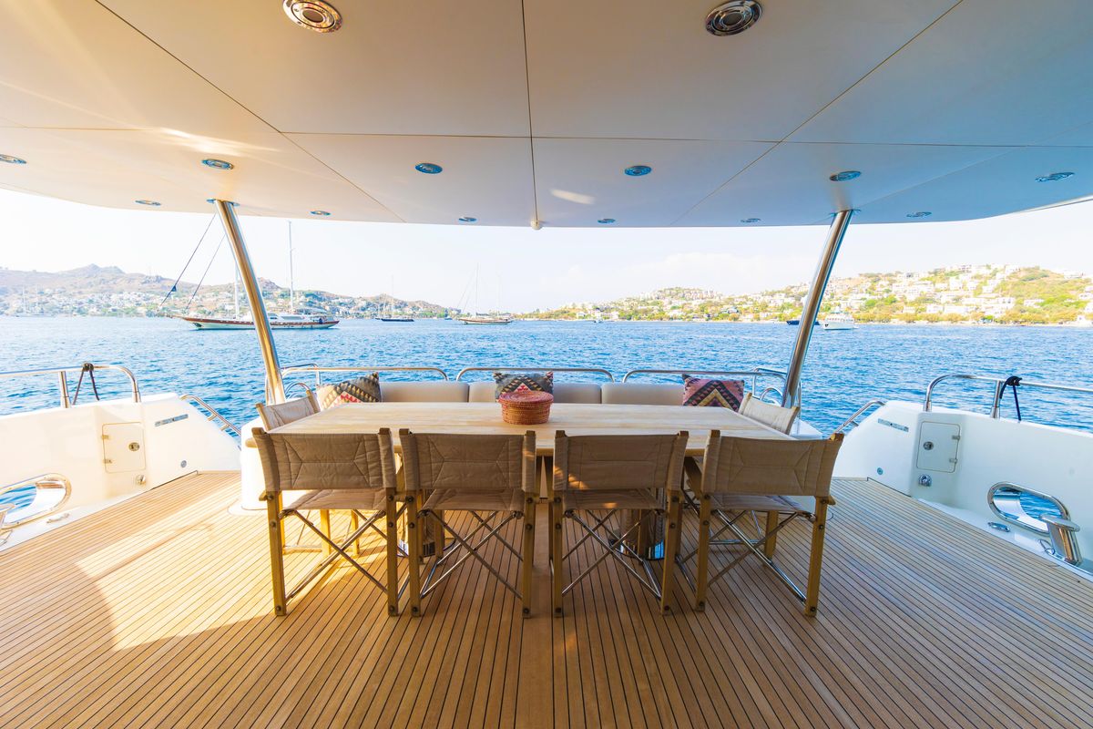 2011 Sunseeker 111 