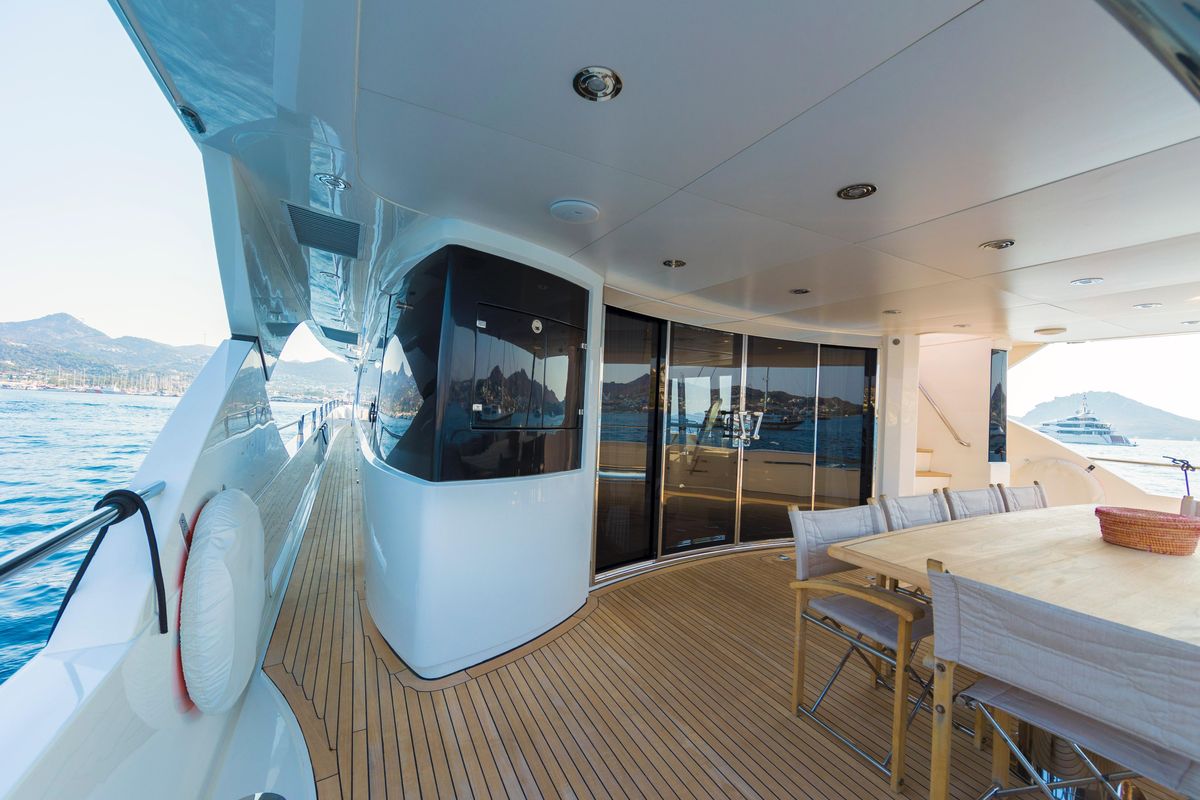 2011 Sunseeker 111 