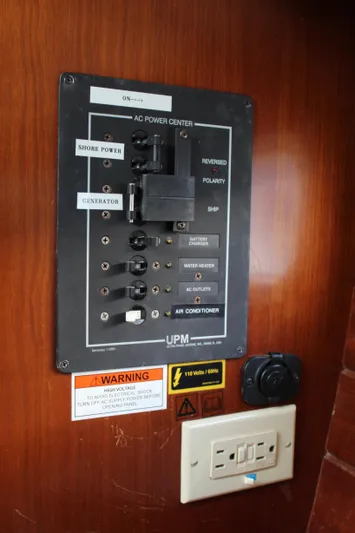 Coyote Yacht Photos Pics 