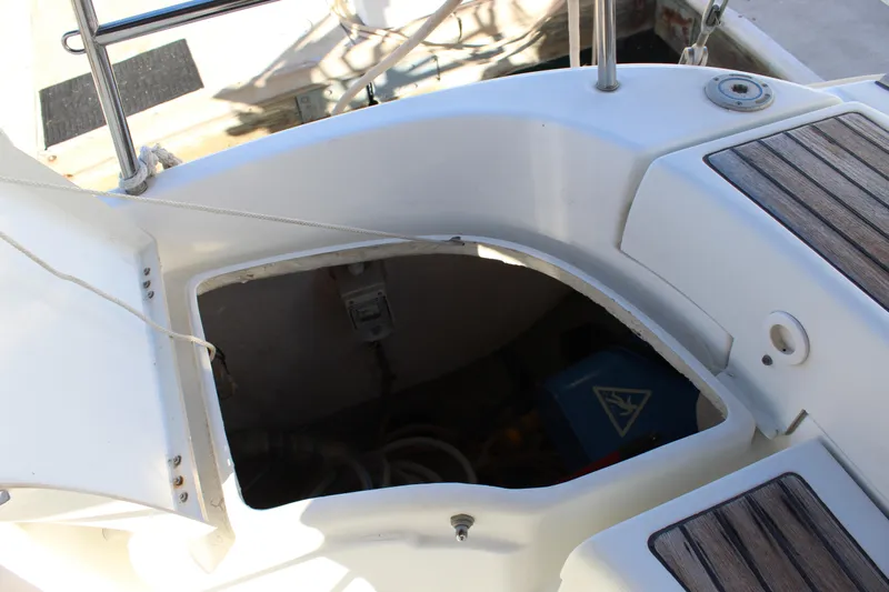 Coyote Yacht Photos Pics 