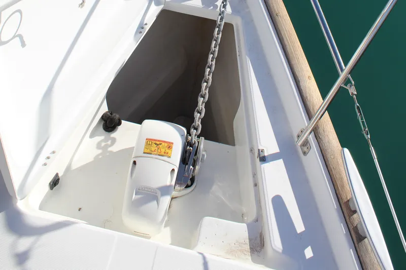 Coyote Yacht Photos Pics 