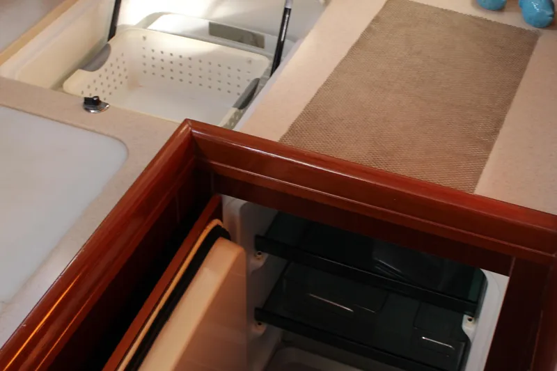 Coyote Yacht Photos Pics 