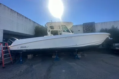 Boston Whaler 350 Outrage