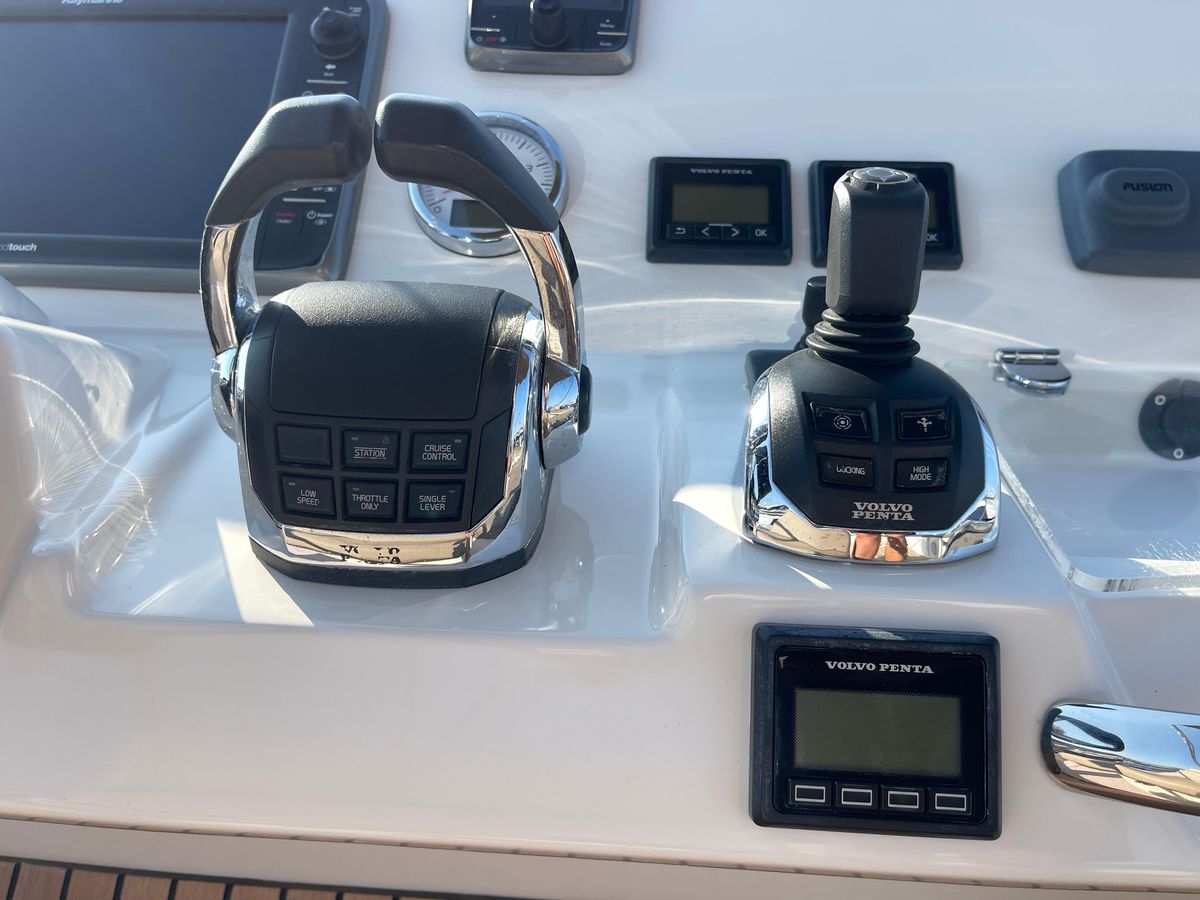 2014 Prestige 45 