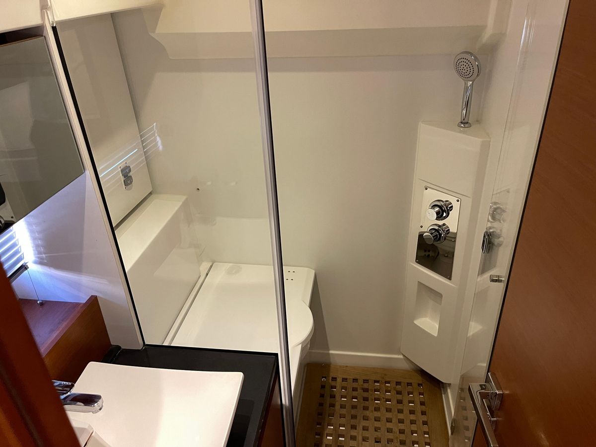 2014 Prestige 45 