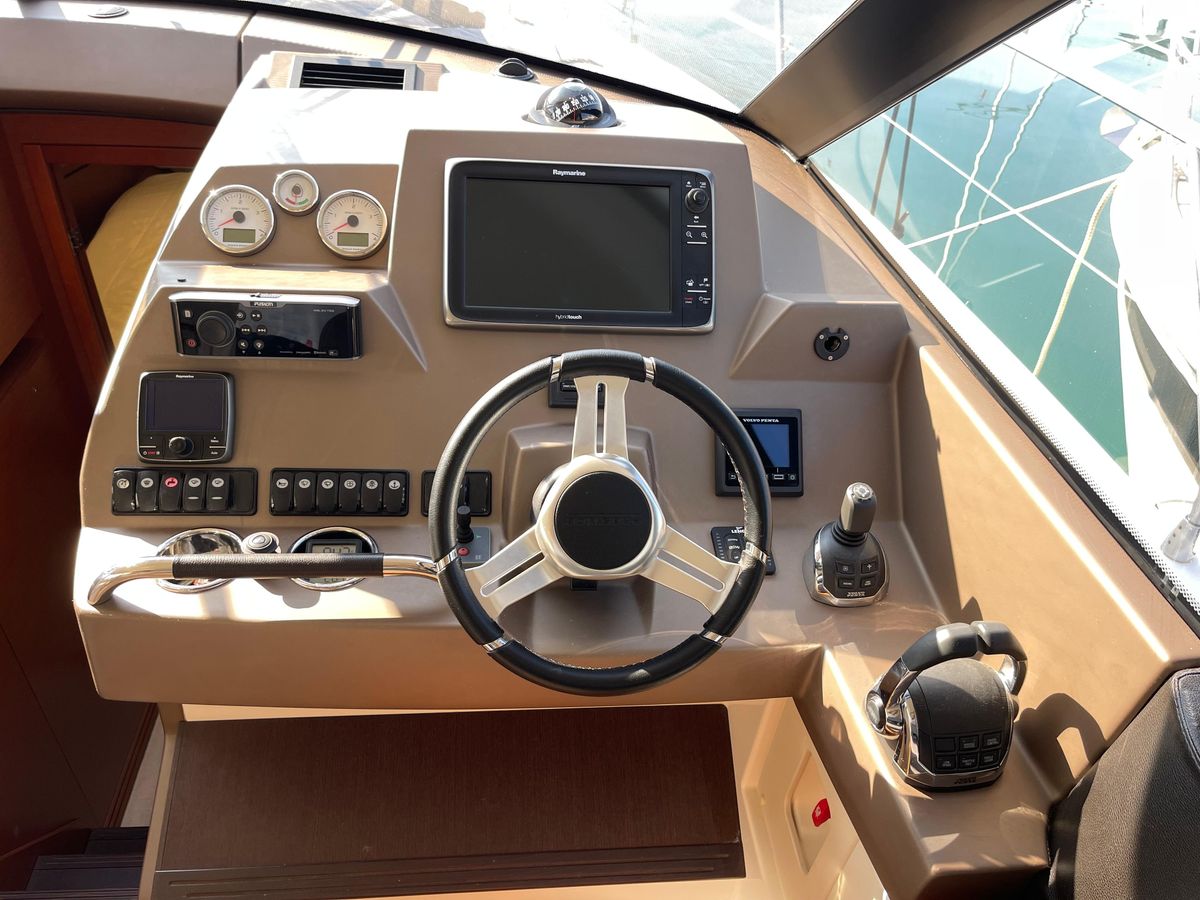 2014 Prestige 45 